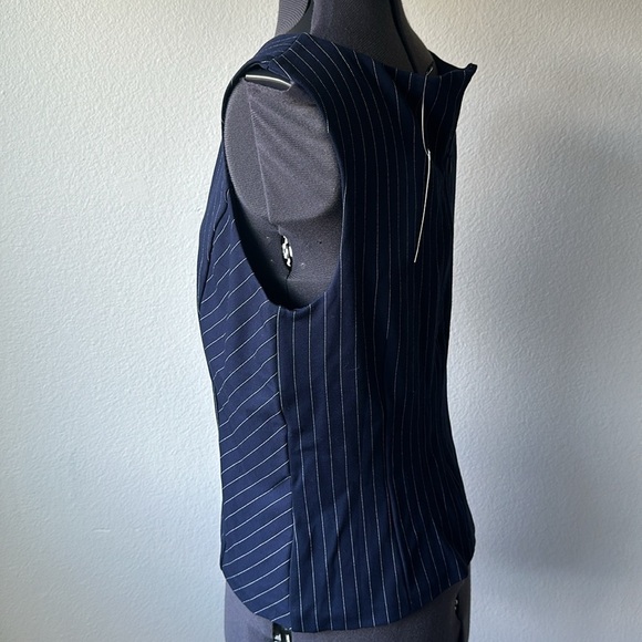 NWT White House Black Market top Navy white pinstriped size 10 Career Summer top - Picture 3 of 9